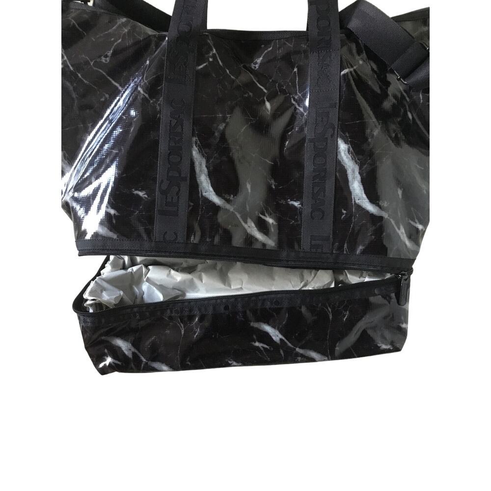 LeSportsac Dakota Medium Deluxe Black Marbled Overnight Zip Bag - Picture 3 of 4
